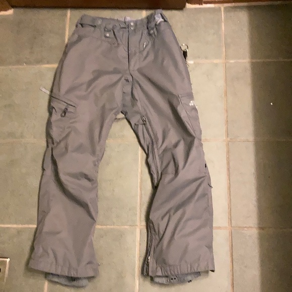 Women's small snowboard/ski/snow pants.